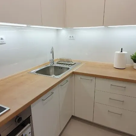 4 Apartment *